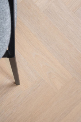 Viva Floors Visgraat 7810 Viva Floors Visgraat 7810
