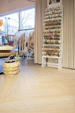 Viva Floors Walvisgraat 7810 Viva Floors Walvisgraat 7810