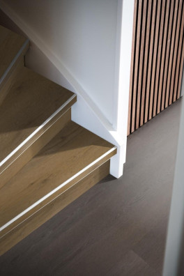 Traprenovatie set Ambiant Vivero Dark Oak Traprenovatie set Ambiant Vivero Dark Oak