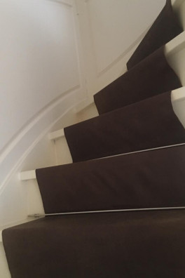 Leren trapbekleding Waterbuffel Selecte Nubuck India Krokoprint draai trap Leren trapbekleding Waterbuffel Selecte Nubuck India Krokoprint draai trap