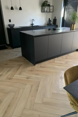 Callisto Visgraat 5201 (rigid click) Natural Oak Light Callisto Visgraat 5201 (rigid click) Natural Oak Light