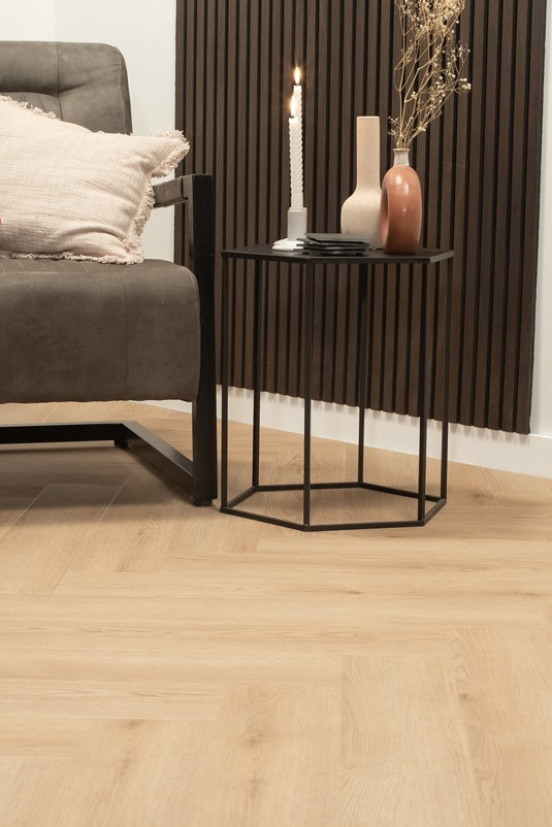 Floer Walvisgraat Click PVC – Bryde Bruin FLR 3913 Floer Walvisgraat Click PVC – Bryde Bruin FLR 3913
