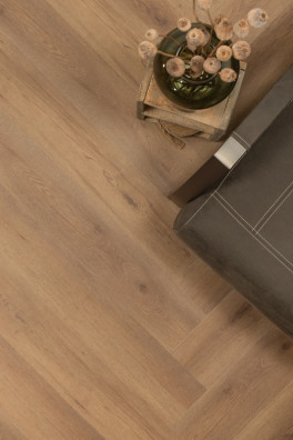 Floer Walvisgraat PVC – Narwal Nootbruin FLR 3523 Floer Walvisgraat PVC – Narwal Nootbruin FLR 3523