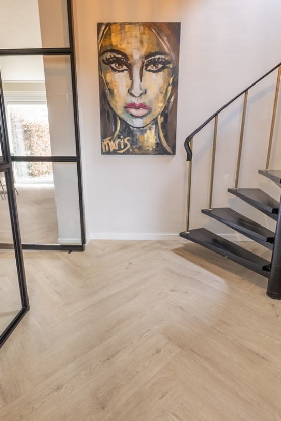 Floer Walvisgraat PVC – Gaia Grijsbeige FLR 3527 Floer Walvisgraat PVC – Gaia Grijsbeige FLR 3527