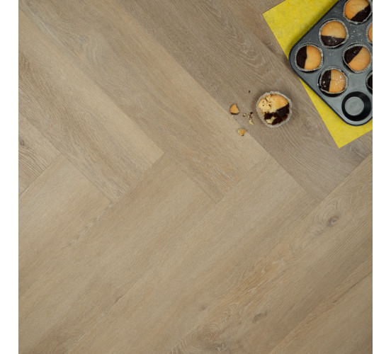Douwes Dekker PVC klik brede visgraat Honing Douwes Dekker PVC klik brede visgraat Honing