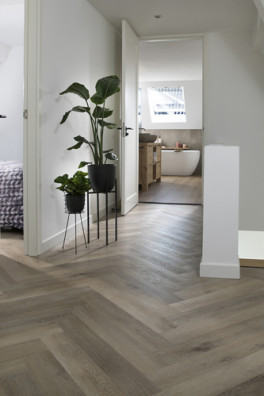 Douwes Dekker PVC klik Trendy visgraat Honing Douwes Dekker PVC klik Trendy visgraat Honing